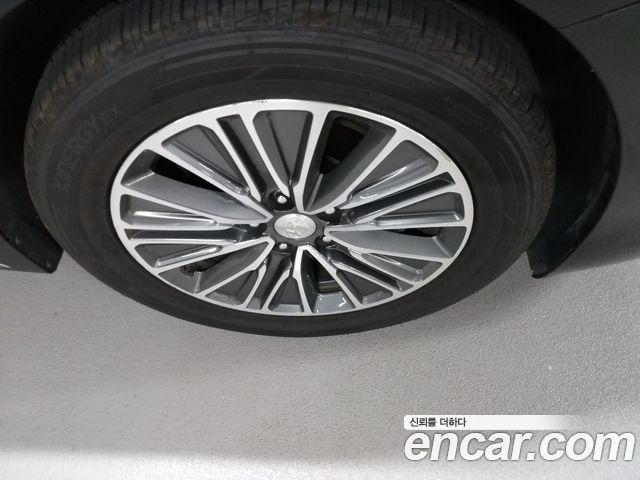 Hyundai Grandeur IG, гибрид Exclusive - фото 4