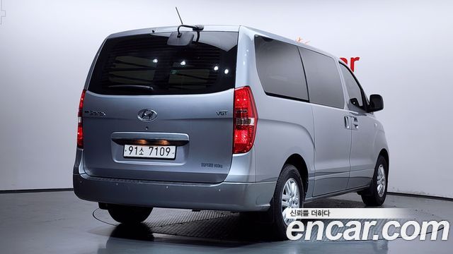 Hyundai Starex Новый Van 3-Seater Smart - фото 1