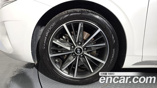 Hyundai Grandeur Новый IG 2.5 Le Blanc - фото 4