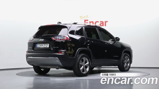 Jeep Cherokee KL 2.4 Limited AWD - фото 1