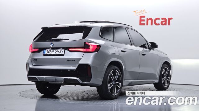 BMW X1 U11 sDrive 18d M Sport - фото 1