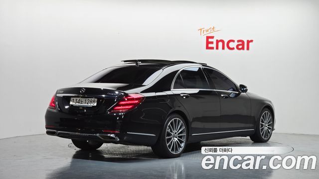 Mercedes-Benz S-Class W222 S560L 4MATIC - фото 1
