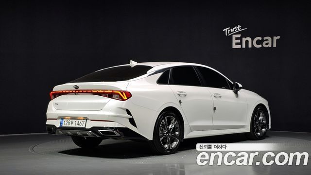 Kia K5 3-го поколения 2.0 Noblesse - фото 1