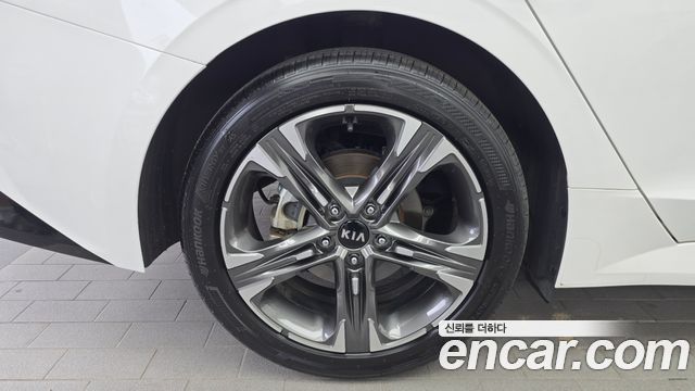 Kia K5 3-го поколения 2.0 Noblesse - фото 4