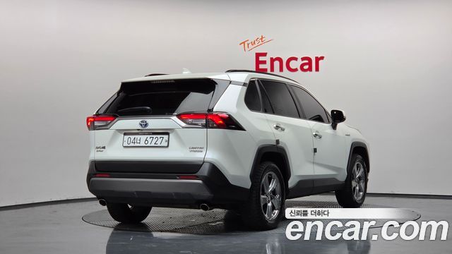 Toyota RAV4 5-го поколения 2.5 4WD Hybrid - фото 1