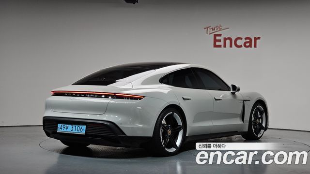 Porsche Taycan 4S - фото 0