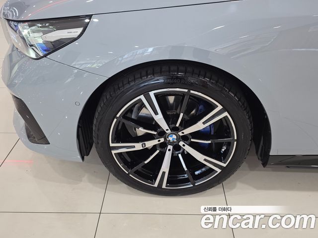 BMW 5-Series G60 530i xDrive M Sport - фото 4