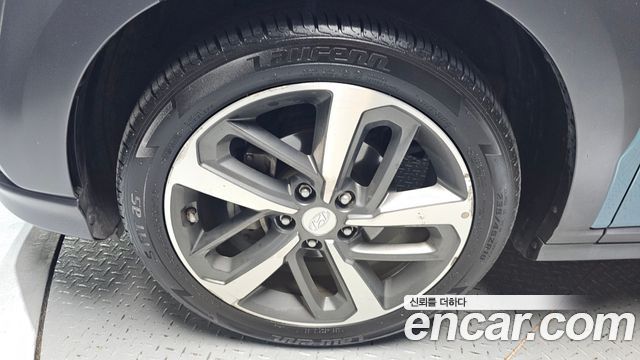 Hyundai Kona Diesel 1.6 2WD Premium - фото 4