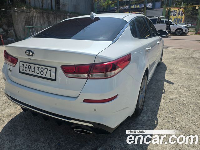 Kia K5 3-го поколения 2.0 LPI(Renter car) Strandard - фото 4