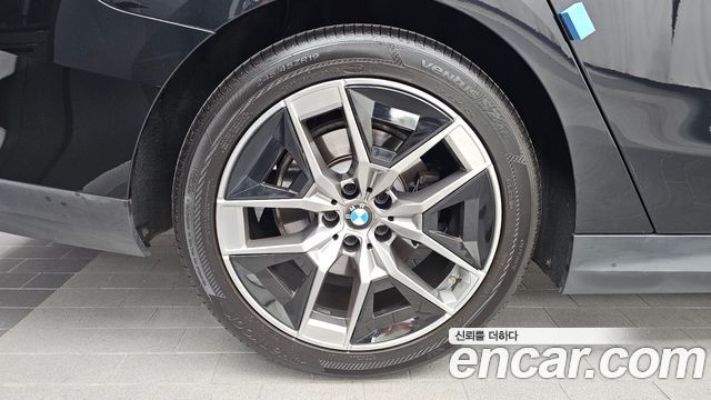 BMW 5-Series G60 530i xDrive - фото 4