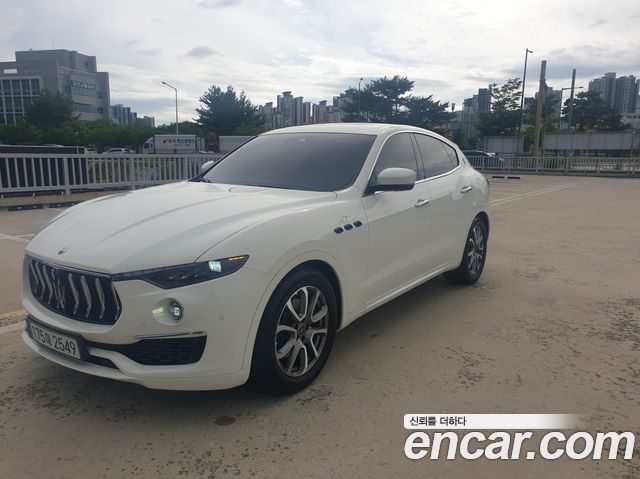 Maserati Levante 2.0 GT AWD - фото 2