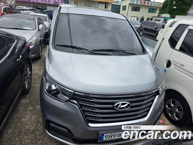Hyundai Starex Новый Van 5-Seater Modern - фото 0
