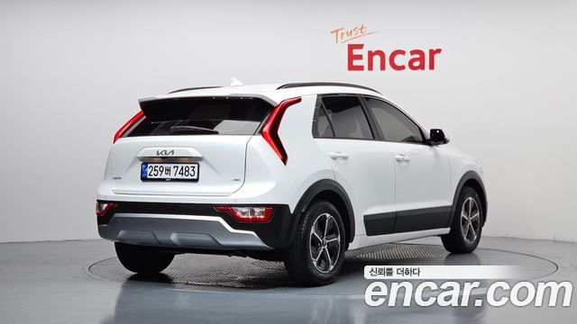 Kia Niro Совершенно новый Trendy - фото 1