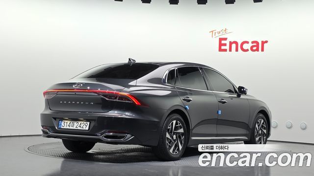 Hyundai Grandeur Новый IG, гибрид Premium - фото 1
