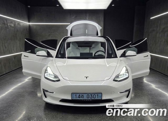 Tesla Model Y RWD - фото 2