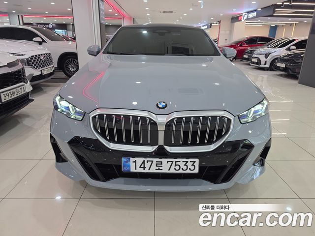 BMW 5-Series G60 530i xDrive M Sport - фото 2