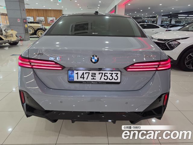 BMW 5-Series G60 530i xDrive M Sport - фото 3