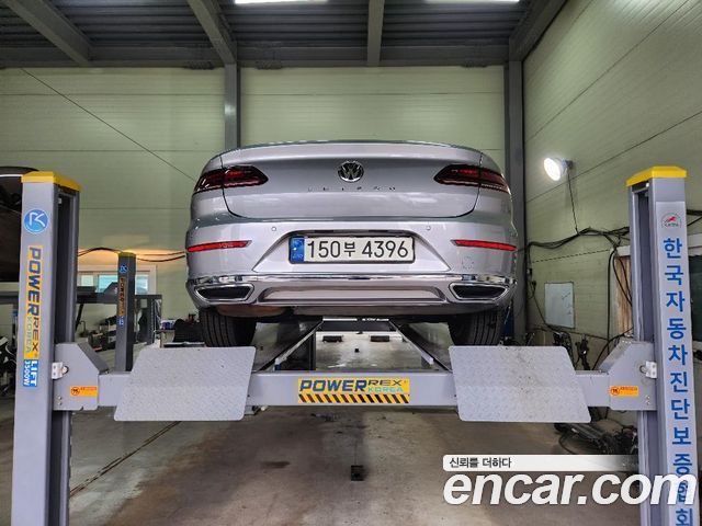 Volkswagen Arteon 2.0 TDI Premium - фото 1