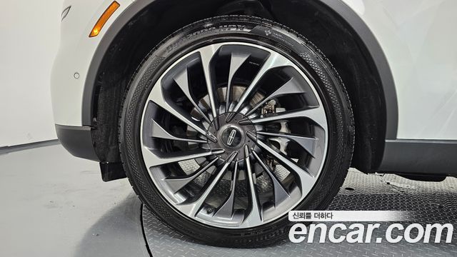 Lincoln Aviator 2-го поколения 3.0 Reserve AWD - фото 4