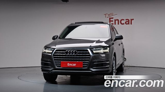 Audi Q7 45 TFSI Quattro - фото 1
