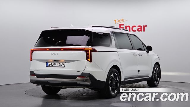 Kia Carnival Новый 4-го поколения HEV 9seater Signature - фото 1