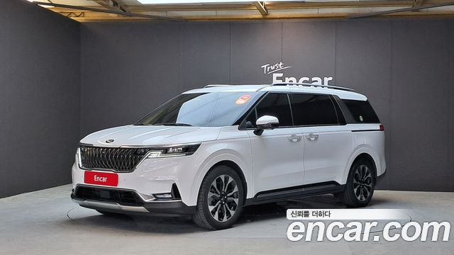 Kia Carnival 4-го поколения 9-Seater Signature - фото 0