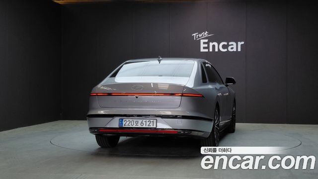 Hyundai Grandeur GN7 2,5 Gasoline 2WD Calligraphy - фото 3