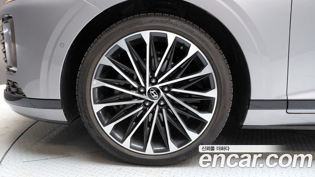 Hyundai Grandeur GN7 2,5 Gasoline 2WD Calligraphy - фото 4