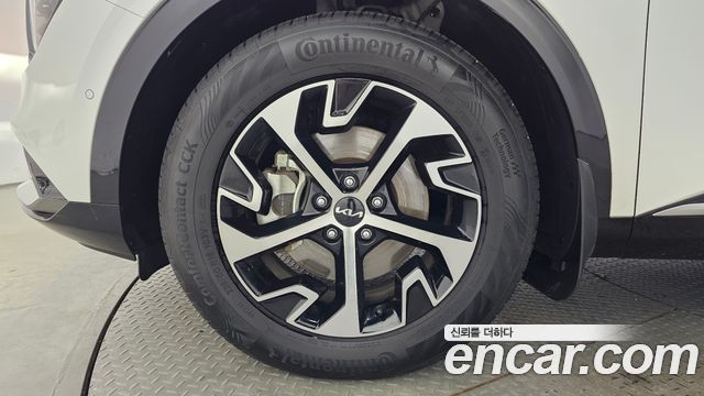 Kia Sportage 5-го поколения, гибрид Signature 2WD - фото 4
