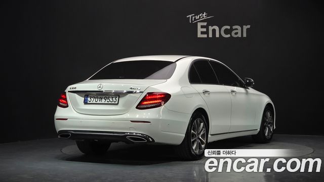 Mercedes-Benz E-Class W213 E300 4MATIC Avnatgarde - фото 1