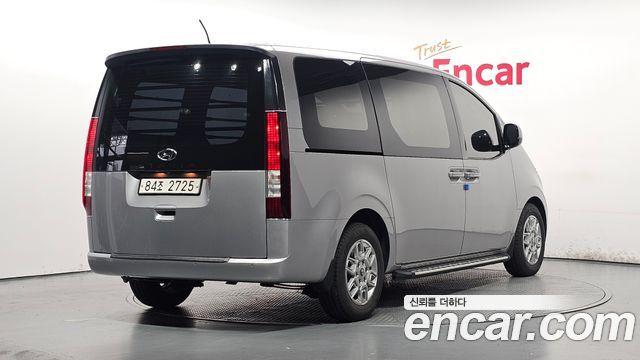 Hyundai Staria Cargo 3-Seater Modern - фото 1