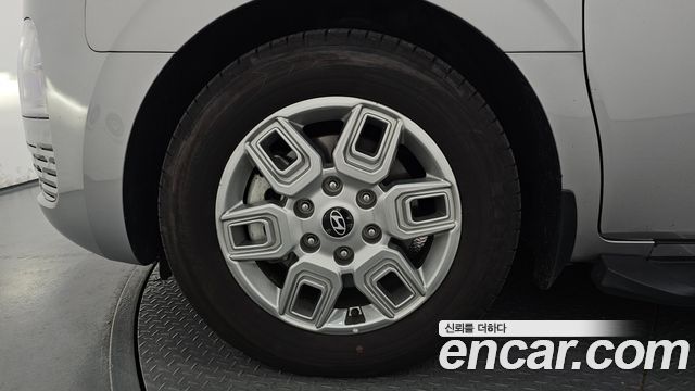 Hyundai Staria Cargo 3-Seater Modern - фото 4
