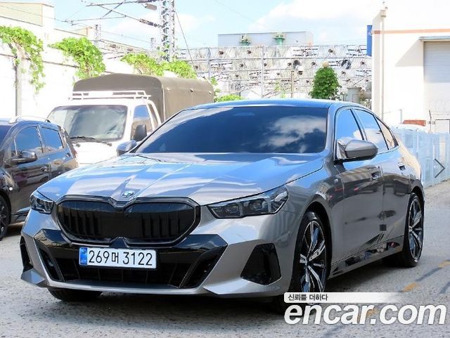 BMW 5-Series G60 530i xDrive M Sport - фото 2