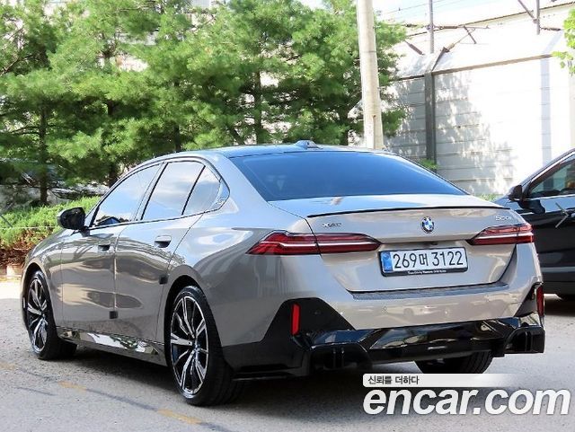 BMW 5-Series G60 530i xDrive M Sport - фото 3