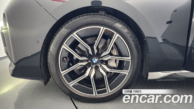 BMW 7-Series G70 740i sDrive M Sport - фото 4