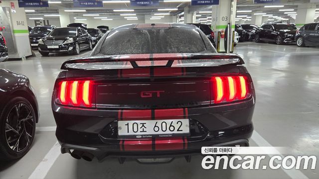 Ford Mustang GT Coupe - фото 3