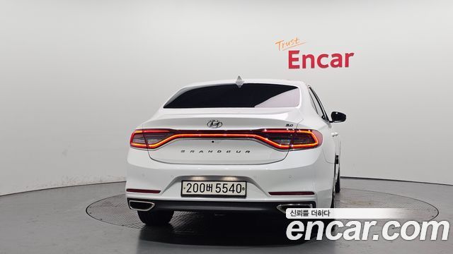 Hyundai Grandeur IG 3.0 Exclusive Special - фото 3