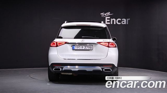 Mercedes-Benz GLE-Class W167 GLE300d 4MATIC - фото 3