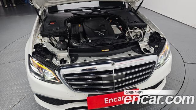 Mercedes-Benz E-Class W213 E300 4MATIC Exclusive - фото 4