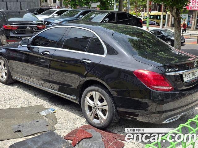 Mercedes-Benz C-Class W205 C220 d 4MATIC - фото 1