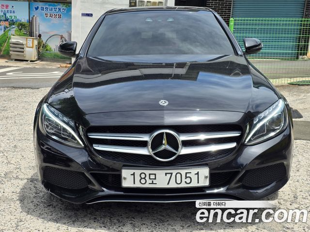 Mercedes-Benz C-Class W205 C220 d 4MATIC - фото 4