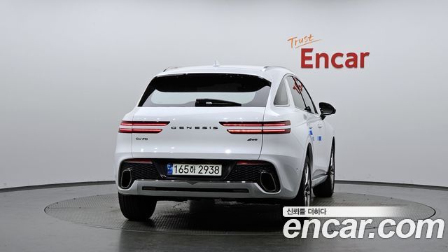 Genesis GV70 2.5T Gasoline AWD - фото 2
