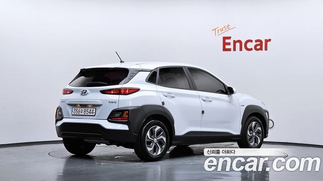 Hyundai Kona гибрид Smart Special - фото 1