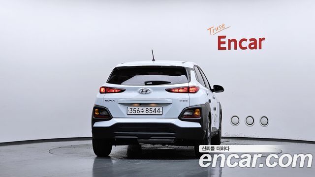 Hyundai Kona гибрид Smart Special - фото 3
