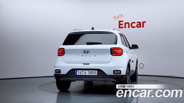 Hyundai Venue 1,6 Premium - фото 3