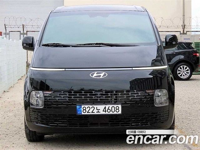 Hyundai Staria Cargo 3-Seater Modern - фото 0