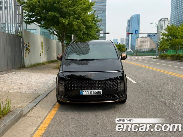 Hyundai Staria Lounge 7-Seater Inspiration - фото 0