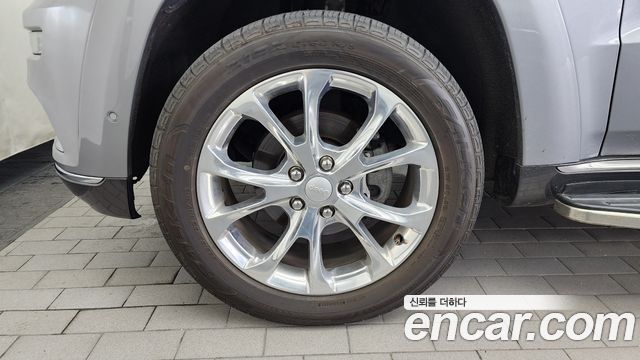 Jeep Cherokee 3.6 Summit WK2 - фото 4