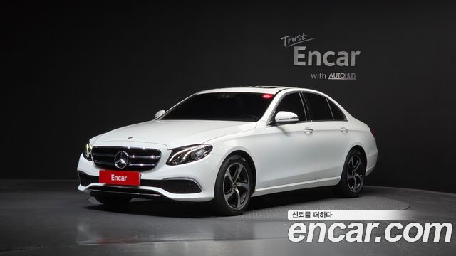 Mercedes-Benz E-Class W213 E250 Avantgarde - фото 0