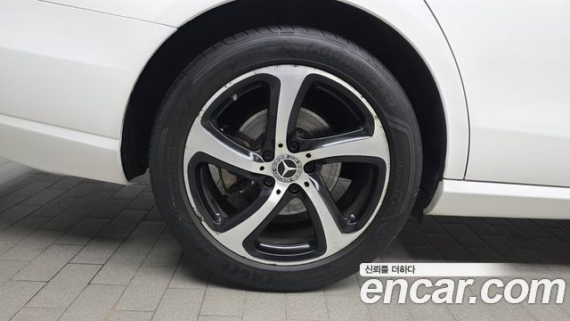 Mercedes-Benz E-Class W213 E250 Avantgarde - фото 4